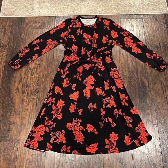 Tory Burch - Black & Red Floral Maxi Dress W/ Neckline Bow Sz M in EUC - Picture 1 of 11